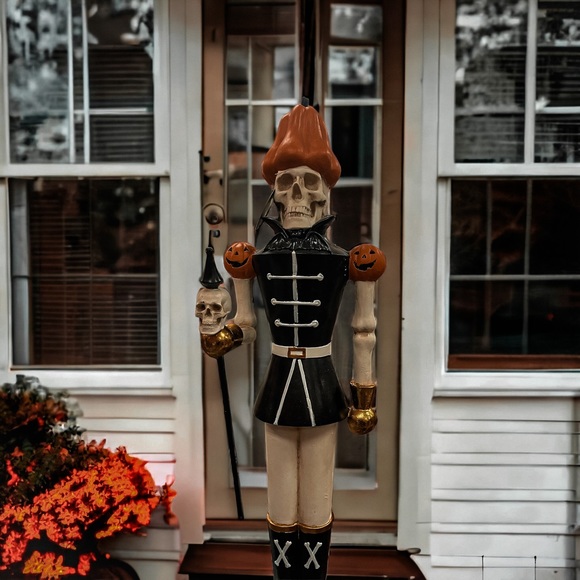 Pumpkin/ skeleton nutcracker